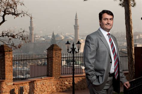 Mustafa Dündar - Osmangazi မှာ အိမ်ခြေ ၇၅,ဝဝဝ ဆောက်တယ်။